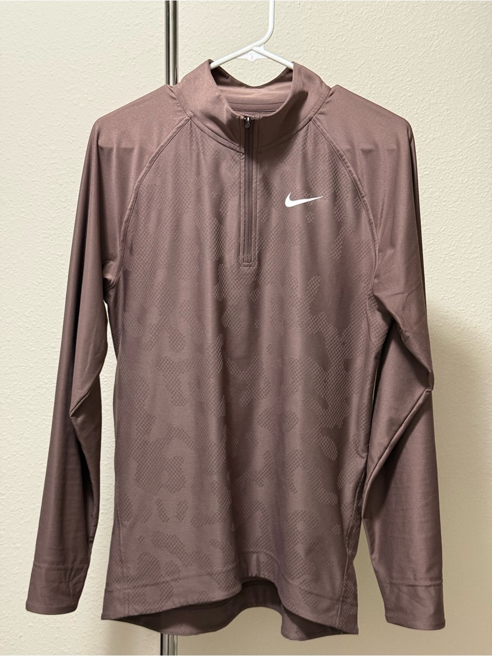 Nike Golf ADV Men's Long-Sleeve 1/4 Zip Training Top - Mauve